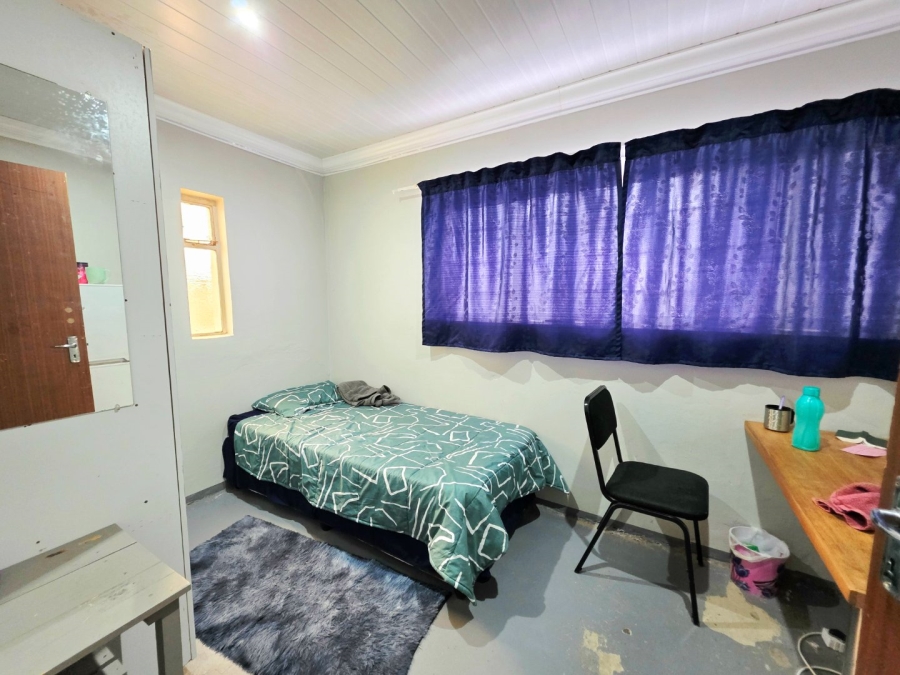 11 Bedroom Property for Sale in Brandwag Free State